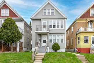 2960 S 10th St, Milwaukee, WI 53215