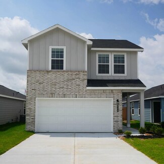 826 Stoney Point Ln, Dayton, TX 77535