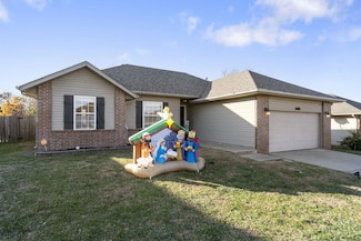 327 S Red Ave, Springfield, MO 65802