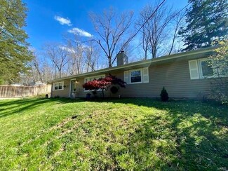 5 Cedar Glade Ln, Byrnes Mill, MO 63025