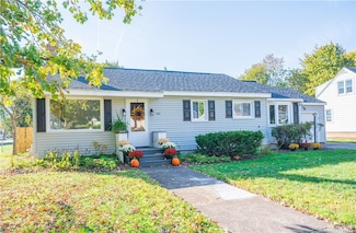 340 S Willow St, Oneida, NY 13421