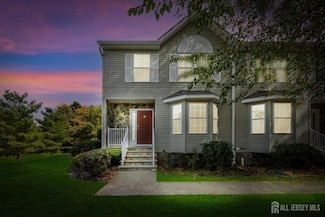 40 Victoria Dr, Somerset, NJ 08873