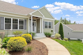 16 Trailside Dr, Amherst, NH 03031