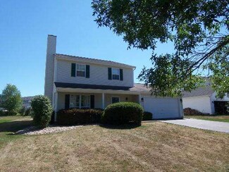 4517 Vista Dr Unit 12, Island Lake, IL 60042