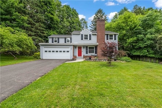 917 Whalen Rd, Penfield, NY 14526