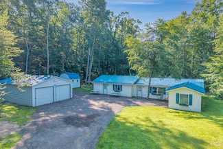 1051 Vallado Dr, Weidman, MI 48893