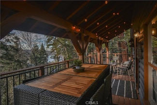 526 Dover Ct, Lake Arrowhead, CA 92352