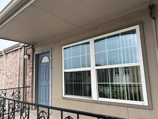 5550 N Braeswood Blvd Unit 37, Houston, TX 77096