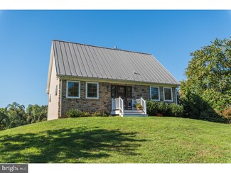 1411 Hilltop Rd, Chester Springs, PA 19425
