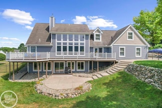 1011 N Ortonville Rd, Ortonville, MI 48462