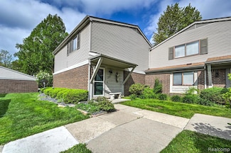 29765 Farmbrook Villa Ln, Southfield, MI 48034