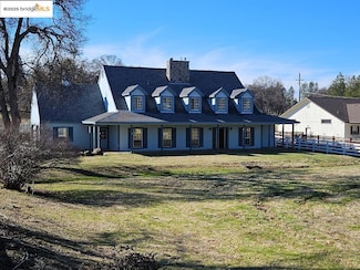 13301 Clements Rd, Groveland, CA 95321
