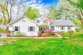 36 Green Valley Rd, Pittsford, NY 14534