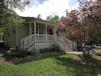1060 E River Rd, Fork Union, VA 23055