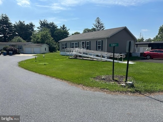 2 Elm Cir, Richland, PA 18951