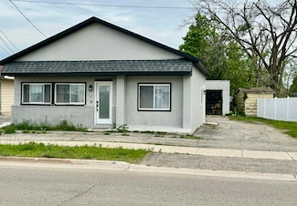 304 Grandview Blvd, Gaylord, MI 49735