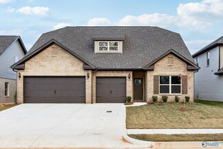 1116 Striker Ln, Harvest, AL 35749