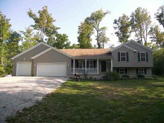 10691 W 200 S, Cromwell, IN 46732