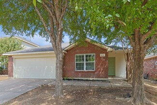 8516 Hawks Nest Dr, Fort Worth, TX 76131