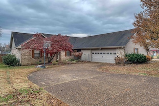 2514 Wood Dr, Henderson, KY 42420