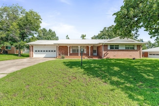 1007 College Ave, Glen Rose, TX 76043