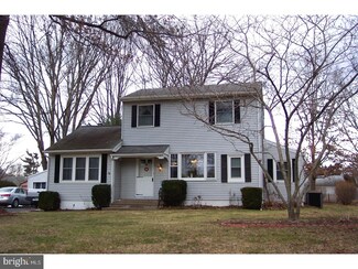 71 N Tamenend Ave, Doylestown, PA 18901