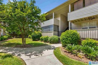 1109 Chapel Creek Dr, Hoover, AL 35226