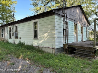 7092 Nolin Dam Rd, Mammoth Cave, KY 42259