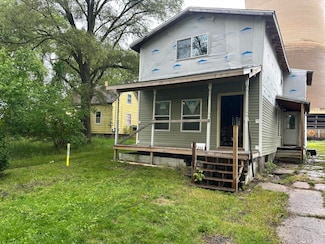 711 W 4th St, Michigan City, IN 46360