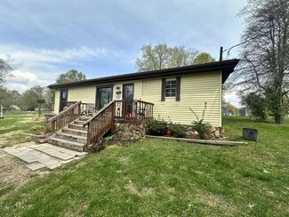 6801 Capella Ln, Louisville, KY 40258