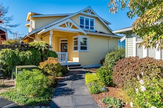 1613 26th Cir, Anacortes, WA 98221