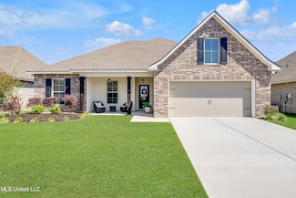 3710 Victor Ln, Diberville, MS 39540