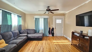 207 W 4th St, Hays, KS 67601