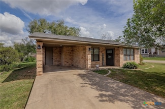314 E Park St Unit C, Cuero, TX 77954