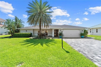 858 Hatchee Vista Ln, Fort Myers, FL 33919