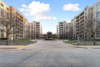 4545 W Touhy Ave Unit 612, Lincolnwood, IL 60712