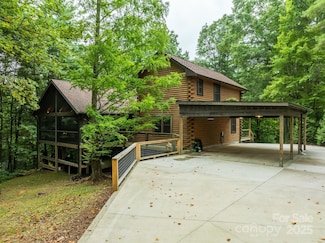 17200 Rosman Hwy, Lake Toxaway, NC 28747