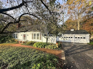 114 Grafton St, Shrewsbury, MA 01545