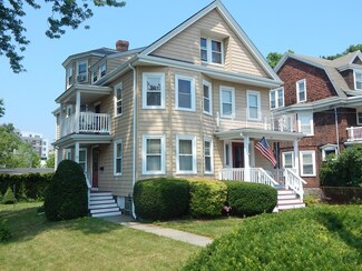 87 Bigelow St, Quincy, MA 02169
