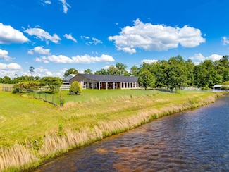 2366 Lockhart Rd, Camden, SC 29020