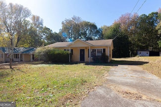 107 Oakwood Cir, Griffin, GA 30223