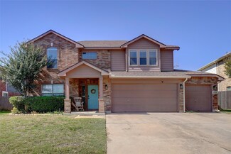 9505 Fox Hill Dr, Fort Worth, TX 76131