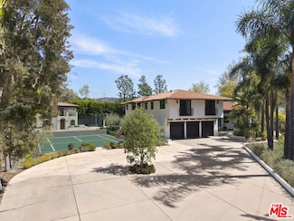 7651 Willow Glen Rd, Los Angeles, CA 90046