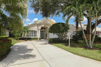 7936 Hampton Ct, University Park, FL 34201