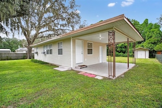 2704 Wood St, Leesburg, FL 34748