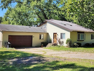 17432 Kirkland Dr, Bristol, IN 46507