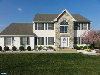 71 Dogwood Dr, Bernville, PA 19506