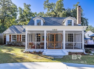 156 White Ave, Fairhope, AL 36532