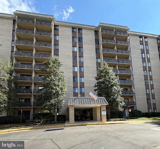 3101 S Manchester St Unit 415, Falls Church, VA 22044