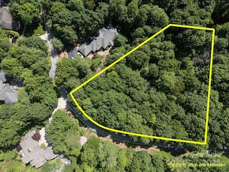 360 Kenmure Dr, Flat Rock, NC 28731